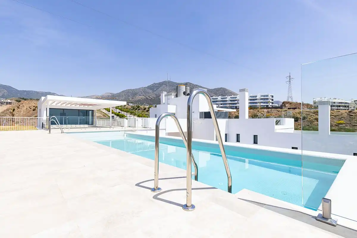 Flat with terrace for sale in Avenida Fuengirola, imagen 35