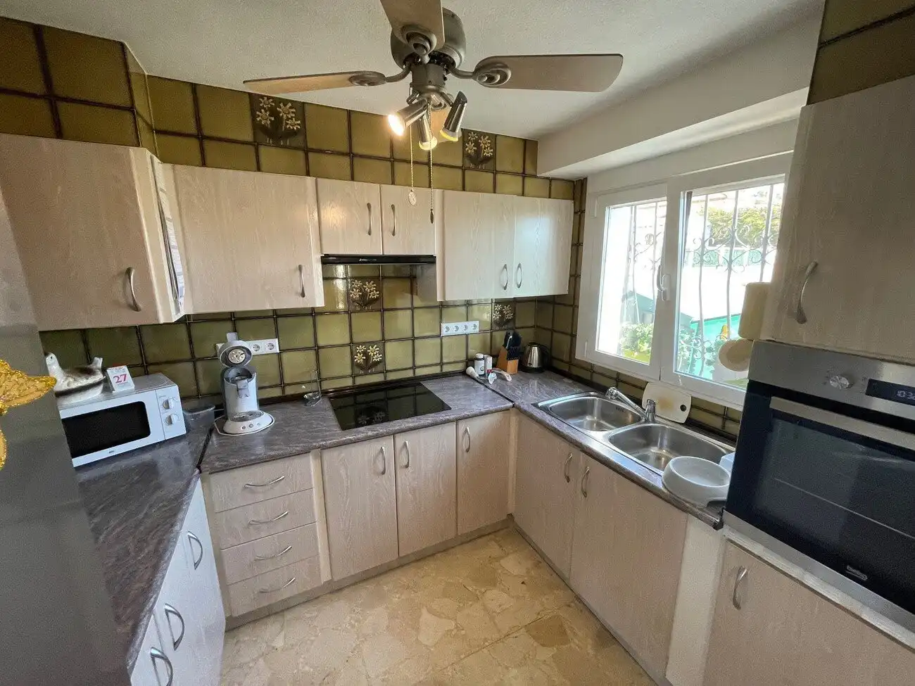 Cocina de Casa o chalet en venta en L'Alfàs del Pi con Calefacción, Jardín privado y Terraza