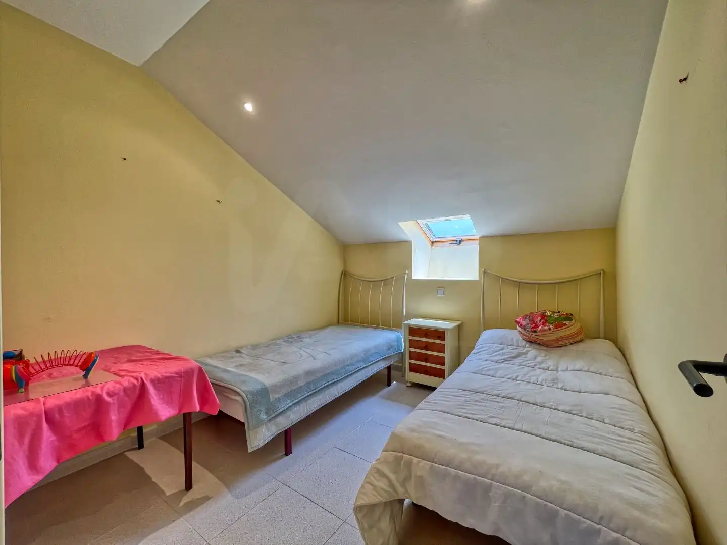 Schlafzimmer von Dachboden zum Verkauf in Dénia mit Klimaanlage, Heizung und Terrasse
