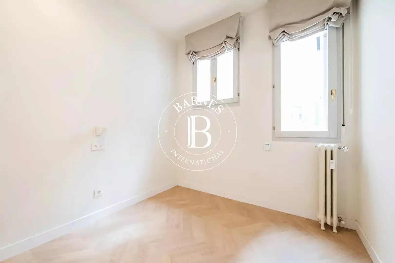 Bedroom of Flat for rent in Madrid  with Air Conditioner, Heating and Furnished