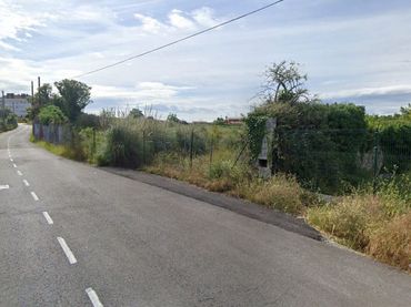 Wohnbaugrundstück zum Verkauf in Sur