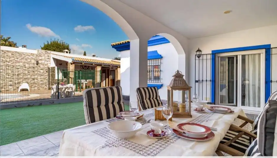 Terrassa de Casa o xalet en venda en Los Barrios