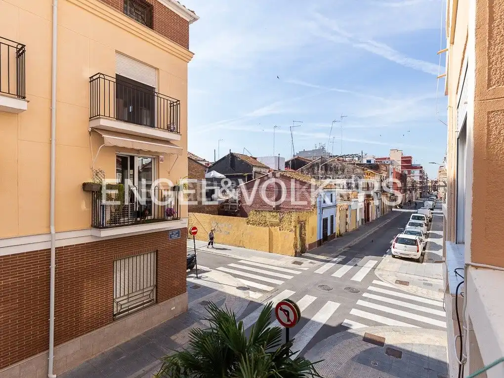 Vista exterior de Apartament de lloguer en Valencia amb Aire condicionat, Calefacció i Moblat