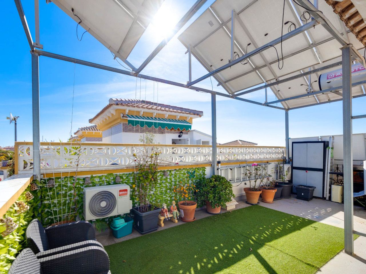 Terraza de Casa adosada en venta en Torrevieja con Aire acondicionado, Calefacción y Terraza