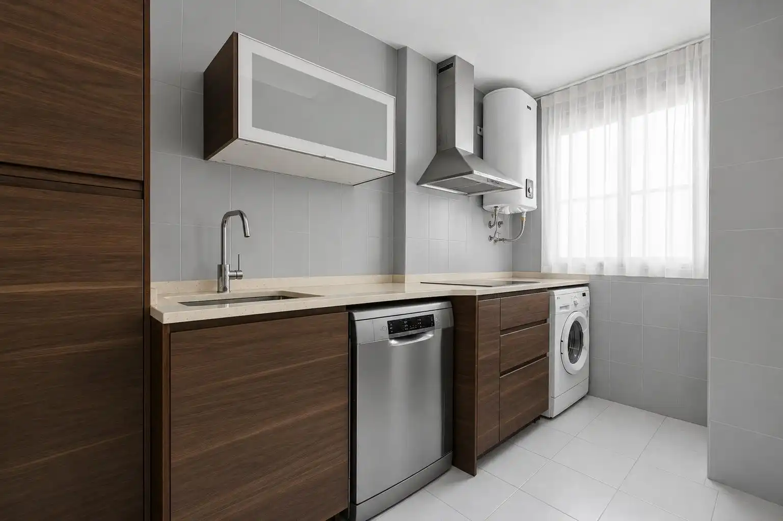 Cocina de Piso en venta en Sevilla con Aire acondicionado, Terraza y Piscina comunitaria