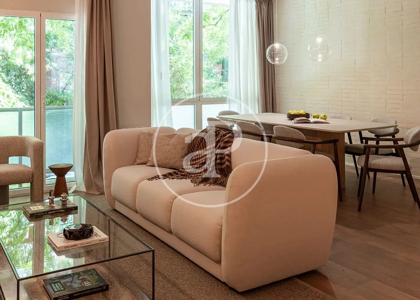 Living room of Flat for sale in  Madrid Capital  with Air Conditioner, Heating and Terrace