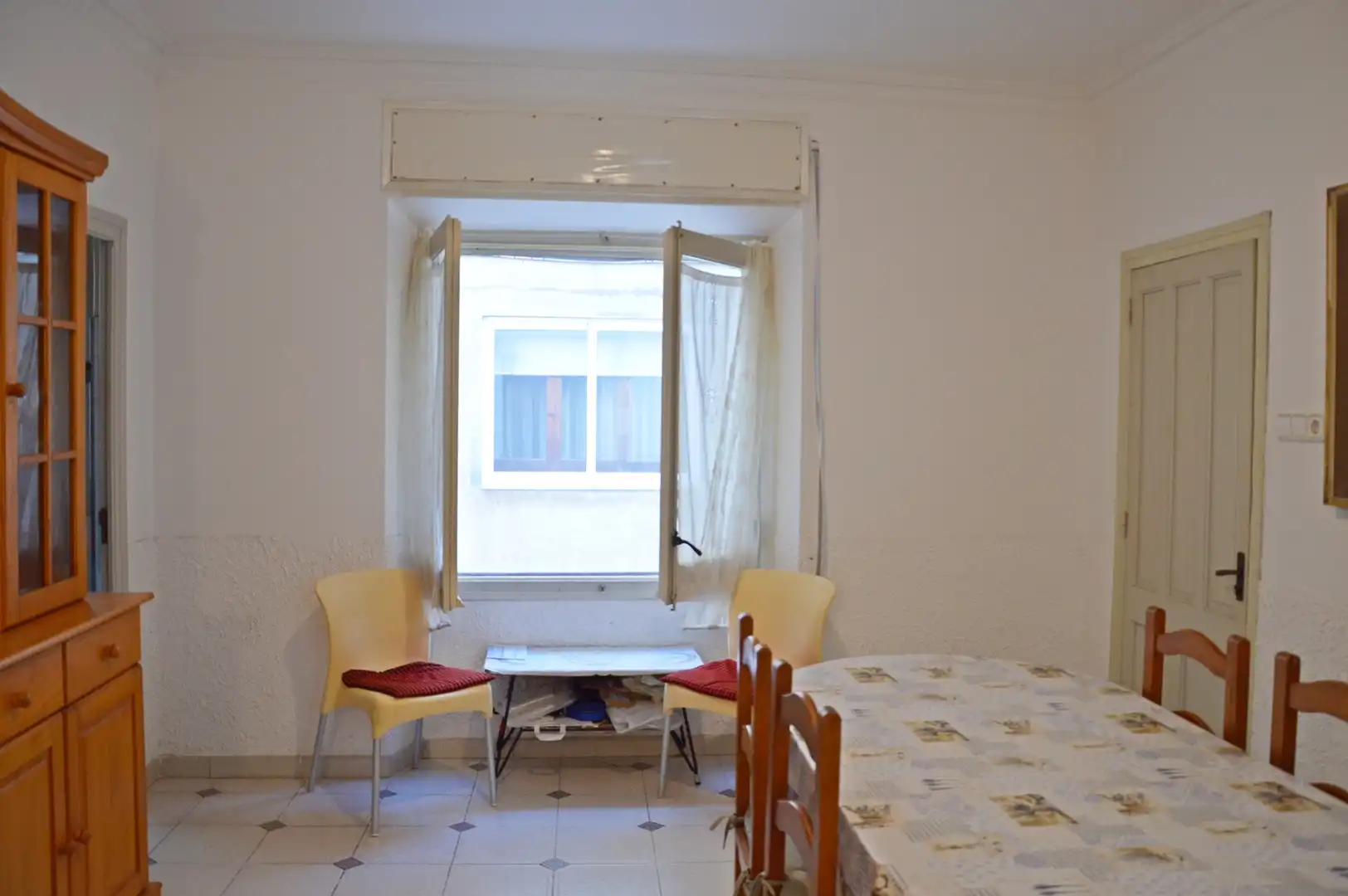 Casa con terraza en venta en Nucli Antic, imagen 4