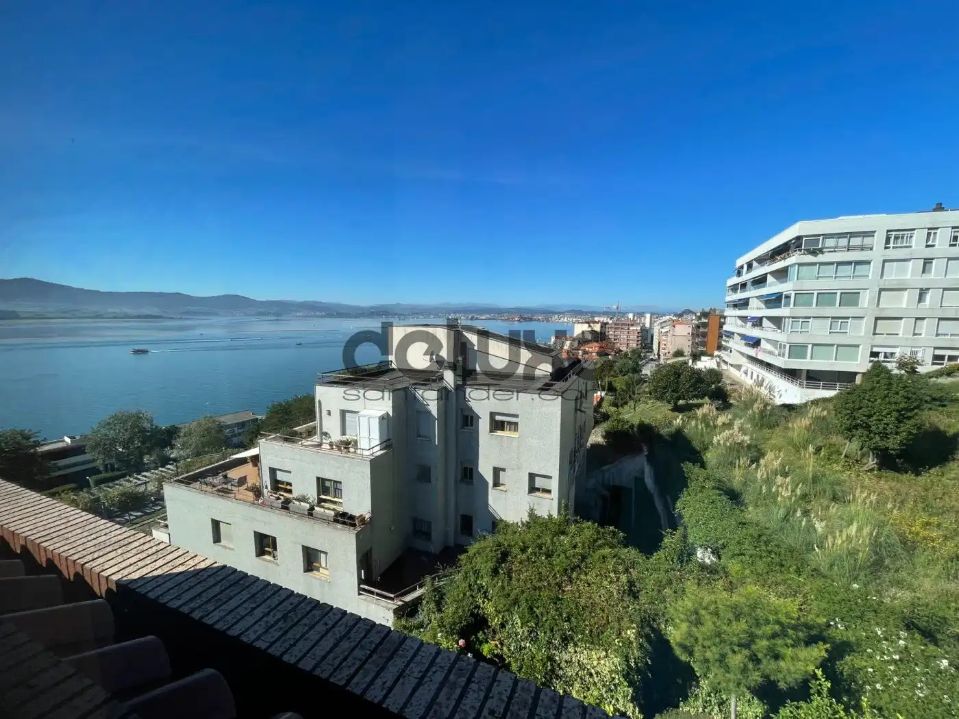 Vista exterior de Ático en venta en Santander con Calefacción y Terraza