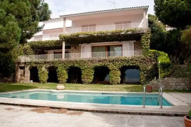 Piscina de Casa o chalet en venta en Urbanitzacions  