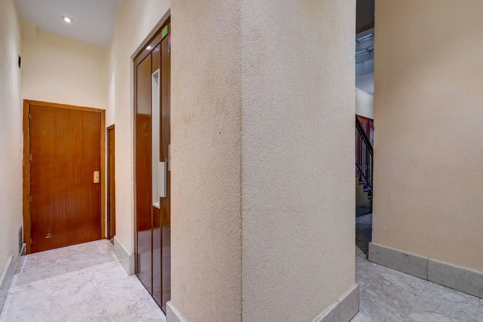 Piso en venta en Irun  con Calefacción, Trastero y Amueblado