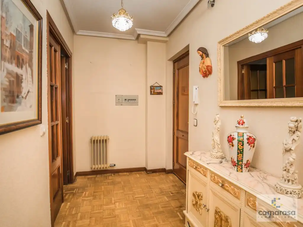Piso en venta en Ávila con Calefacción y Terraza