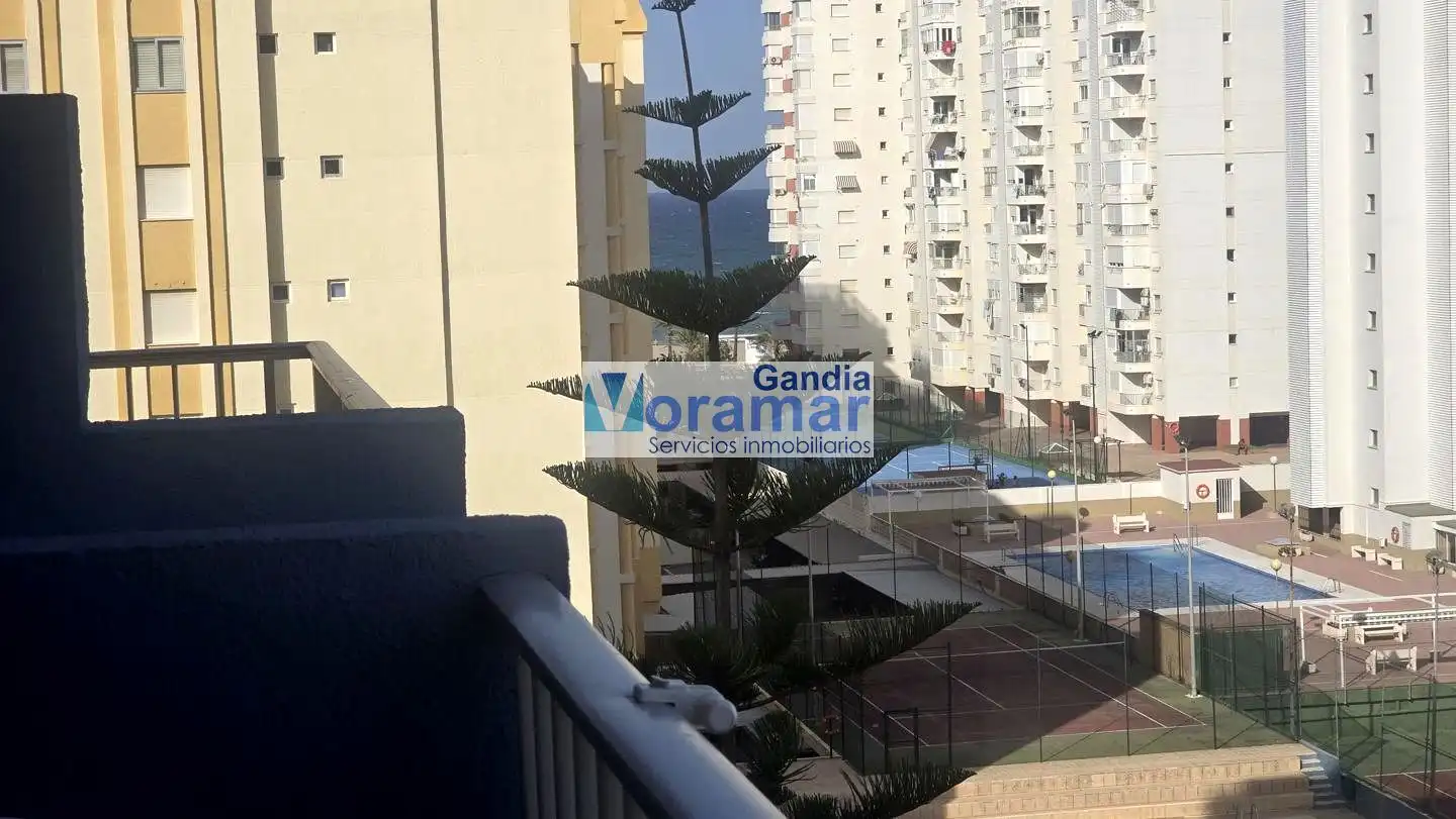 Terrassa de Apartament de lloguer en Gandia amb Terrassa, Moblat i Piscina comunitària