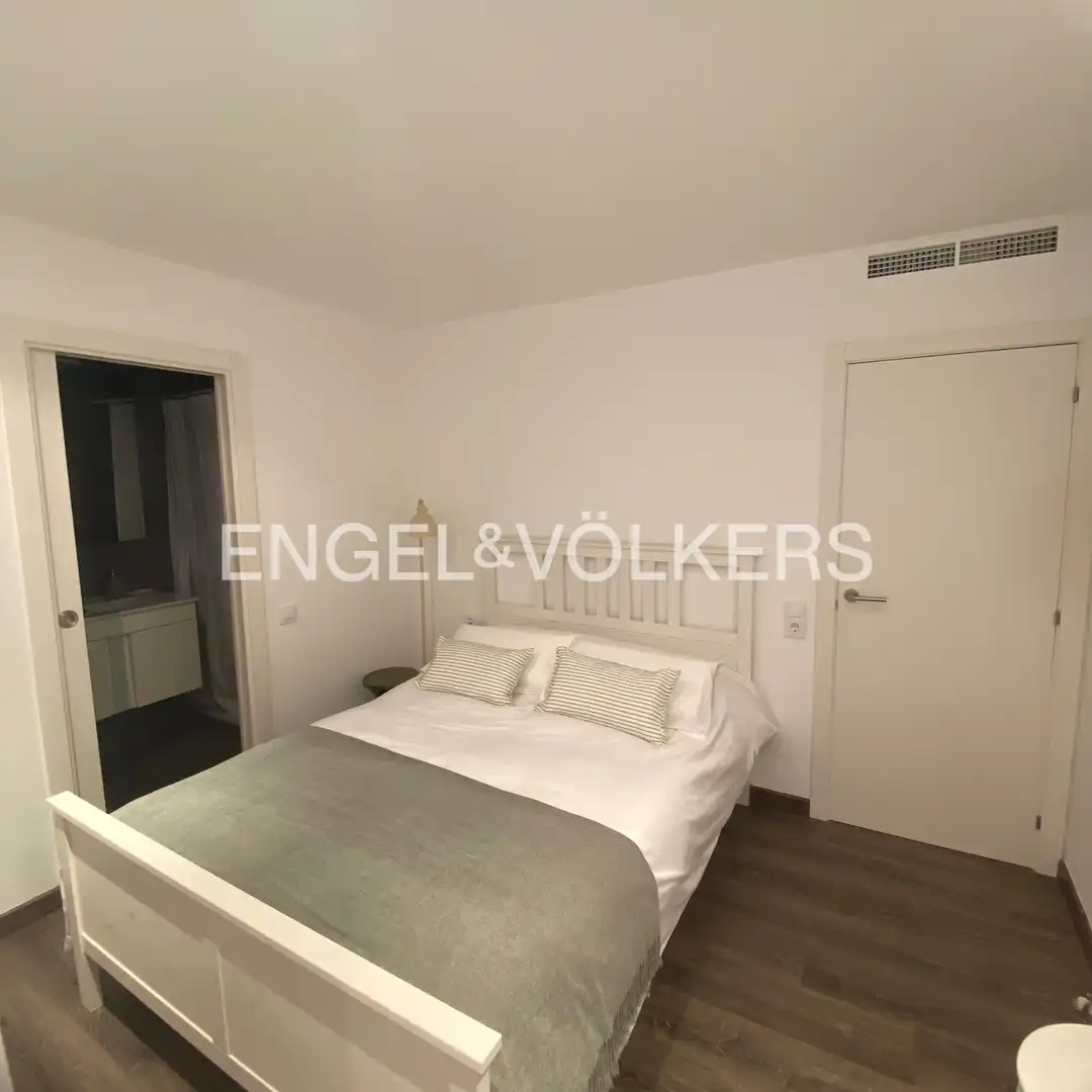 Schlafzimmer von Wohnung zur Miete in Sitges mit Klimaanlage, Heizung und Terrasse