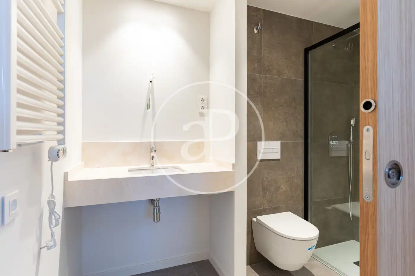 Badezimmer von Wohnung zum Verkauf in Sant Cugat del Vallès mit Klimaanlage, Heizung und Balkon