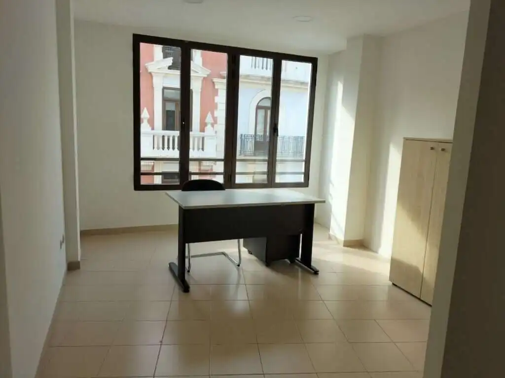 Bureau avec ascenseur à louer à Ciutat Vella, imagen 7
