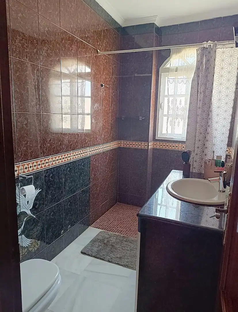 Bathroom of Houses for sale in Chiclana de la Frontera  with Air Conditioner and Storage room
