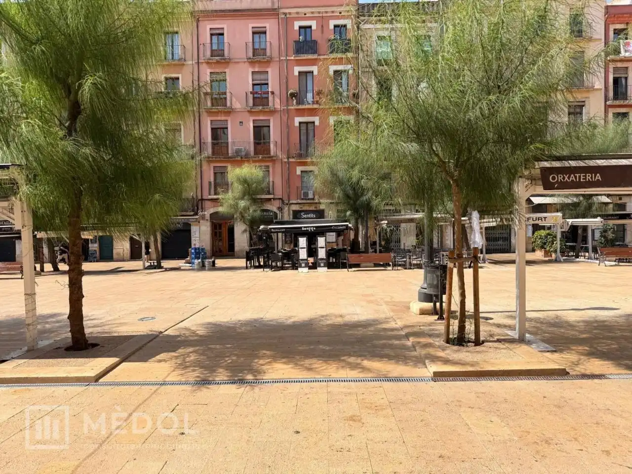Local comercial en venda a Plaza Font, imagen 2