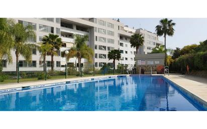 Swimming pool of Flat for sale in Fuengirola  with Air Conditioner, Heating and Private garden