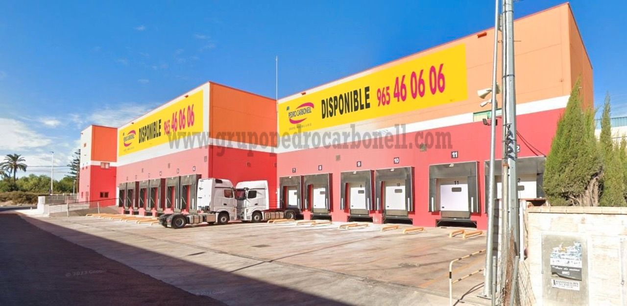 Nau industrial en venda en Crevillent