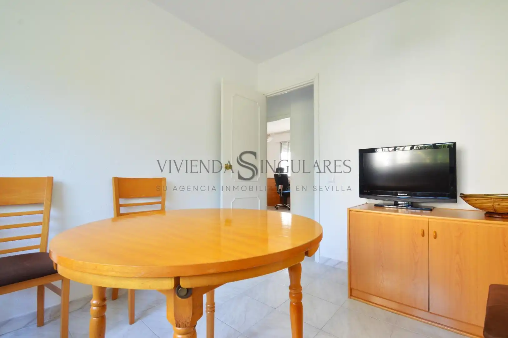 Schlafzimmer von Wohnung zur Miete in Sevilla mit Klimaanlage, Privatgarten und Terrasse