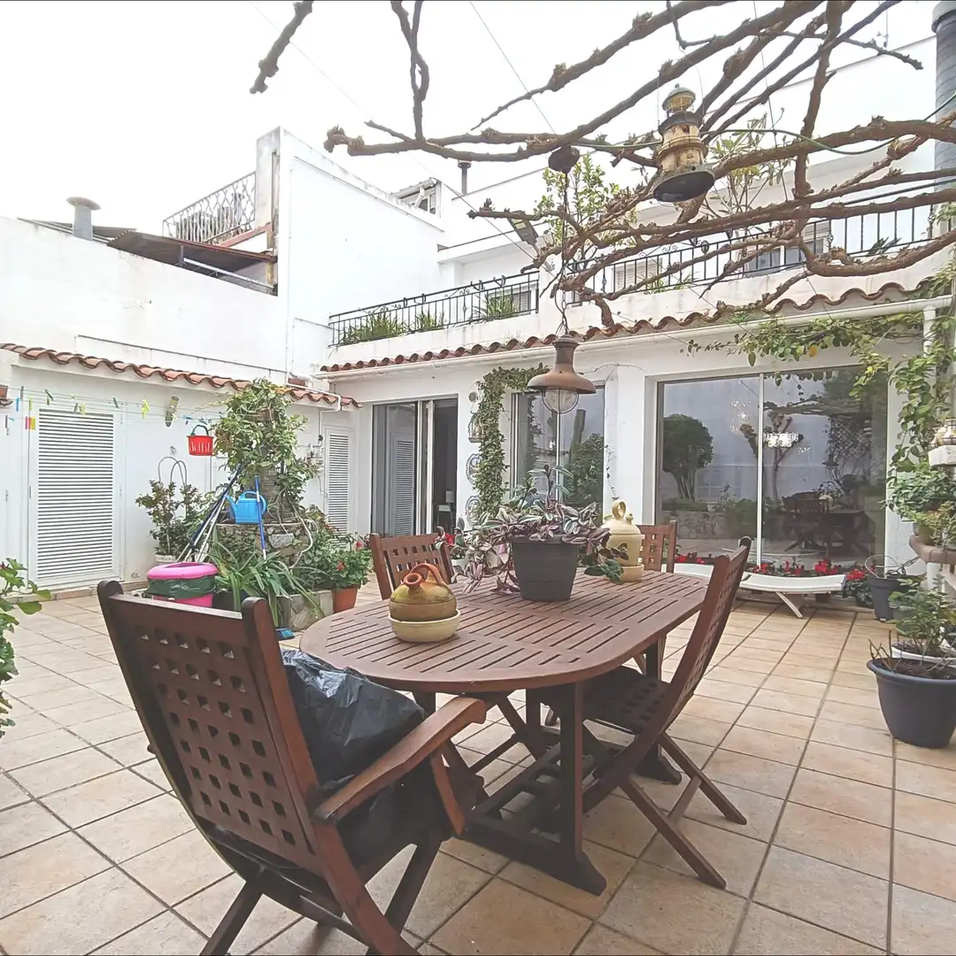 Terrassa de Casa o xalet en venda en Mataró amb Aire condicionat, Jardí privat i Terrassa