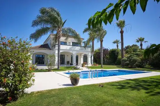 Villa mit Pool zum Verkauf in Sotogrande Costa, imagen 3
