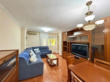 Flat with balcony to rent in Sur