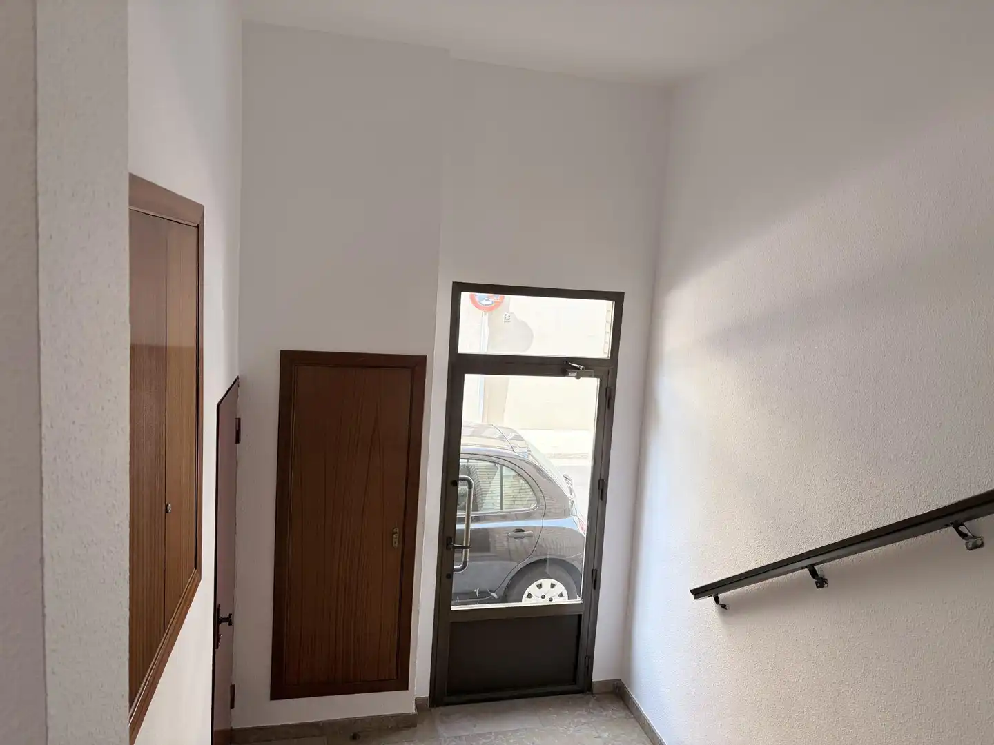 Wohnung zur Miete in Zaragoza mit Klimaanlage, Heizung und Terrasse