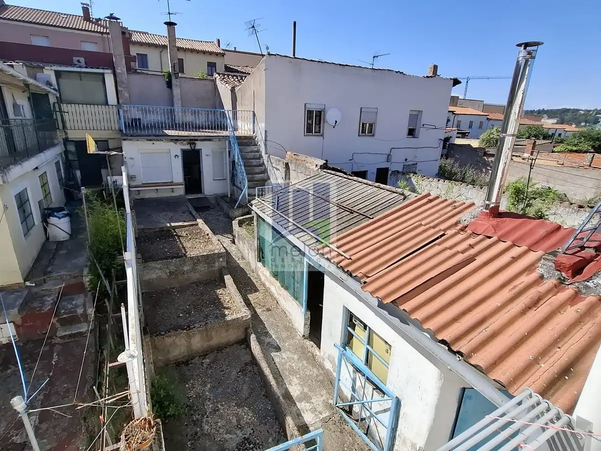 Vista exterior de Piso en venta en Burgos con Trastero