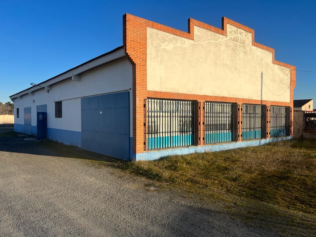 Exterior view of Industrial buildings for sale in Nava de la Asunción