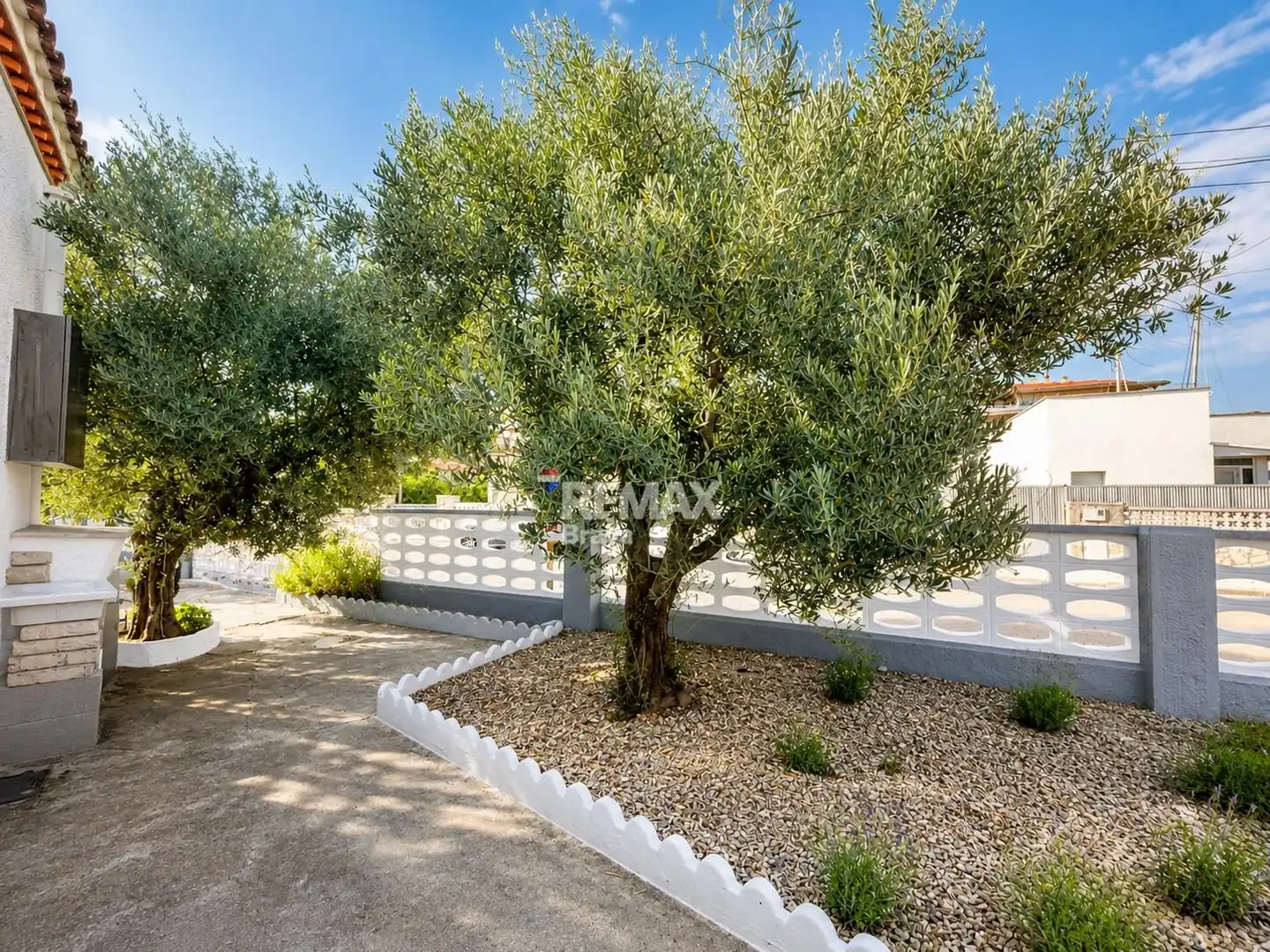 Exterior view of Houses for sale in Roses  with Air Conditioner, Private garden and Parquet flooring