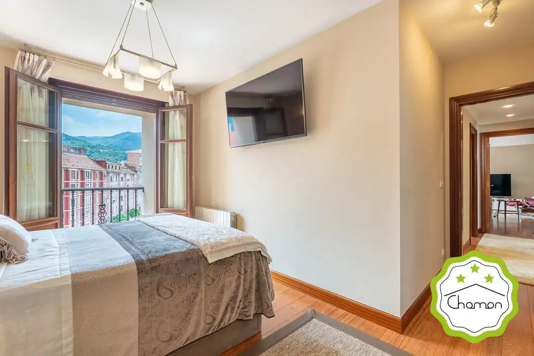 Flat for sale in Iralabarri