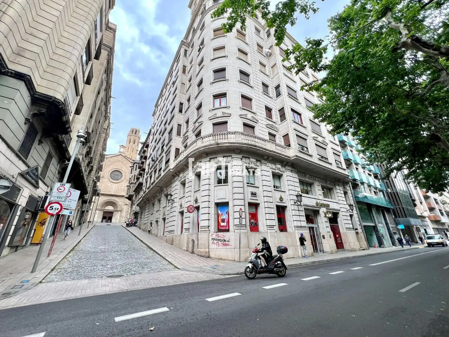 Oficina de lloguer a Centre Històric