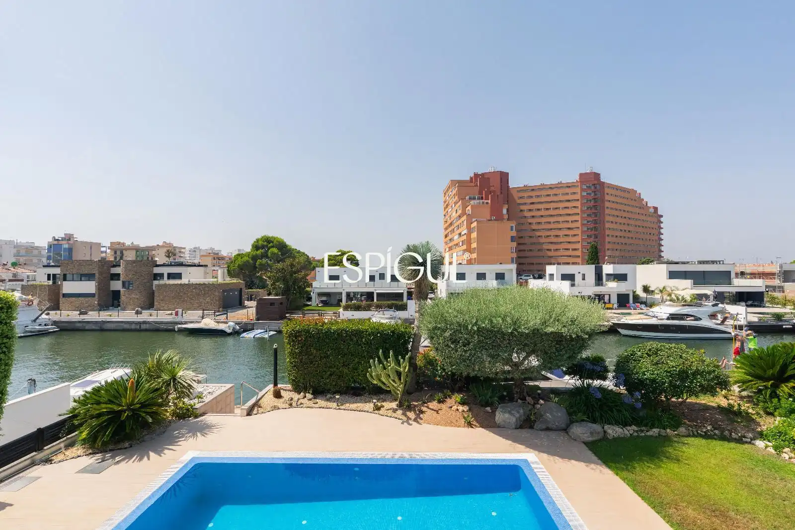 Piscina de Casa o xalet en venda en Roses amb Aire condicionat, Calefacció i Terrassa