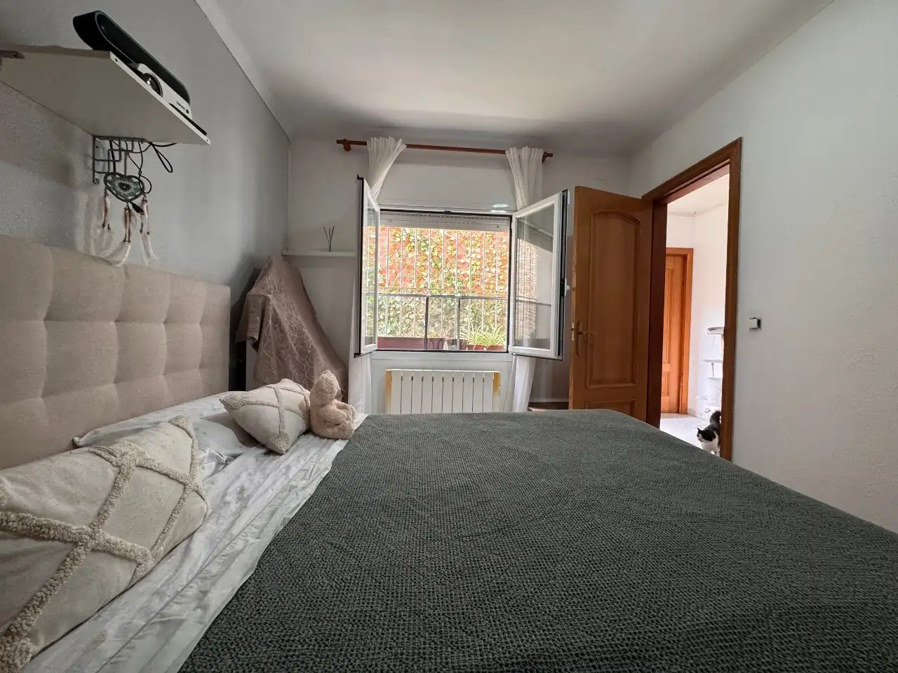 Schlafzimmer von Country house zum Verkauf in Jafre mit Heizung, Terrasse und Balkon