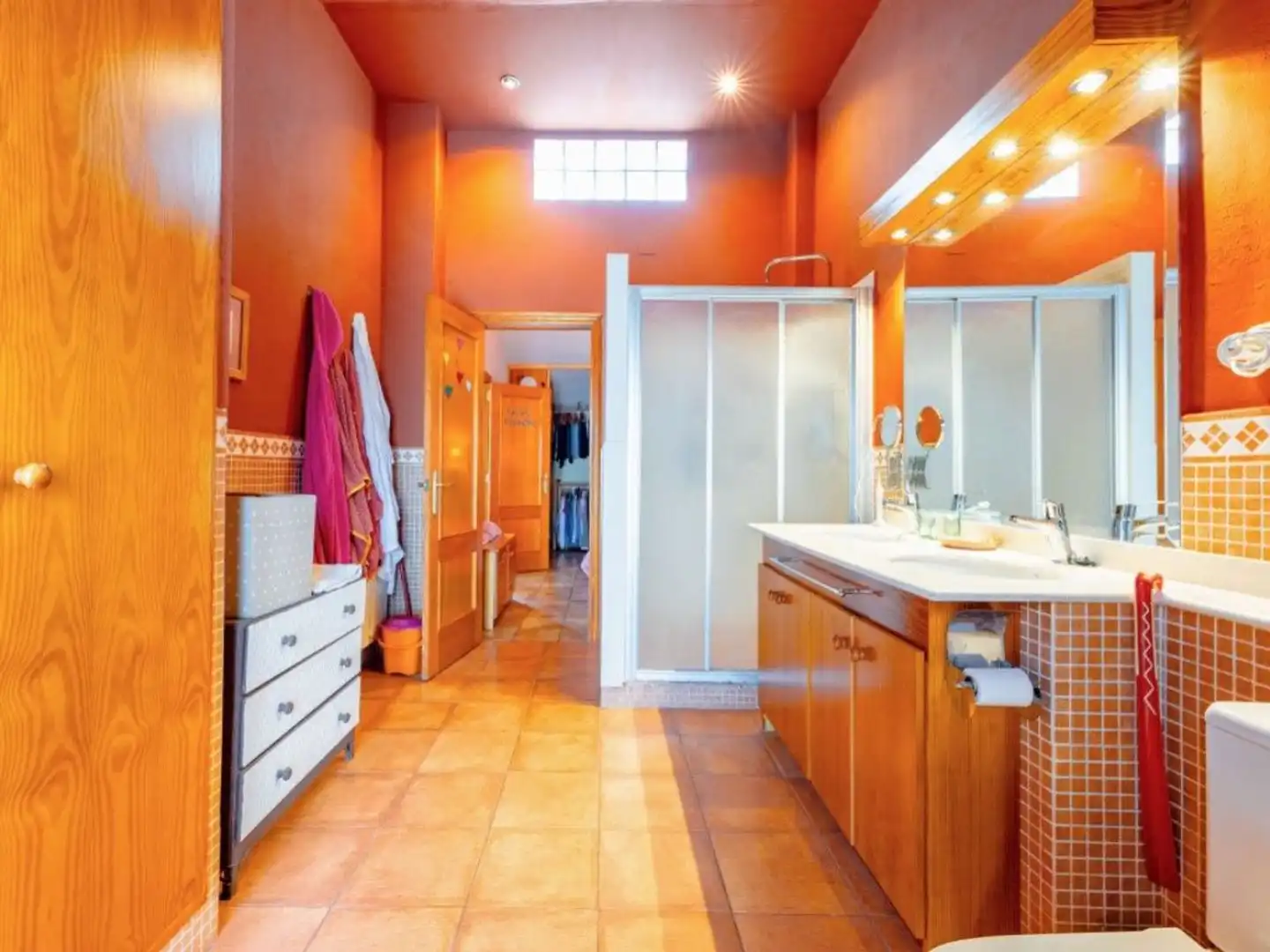 Bathroom of Houses for sale in Benifaió  with Terrace, Storage room and Swimming Pool