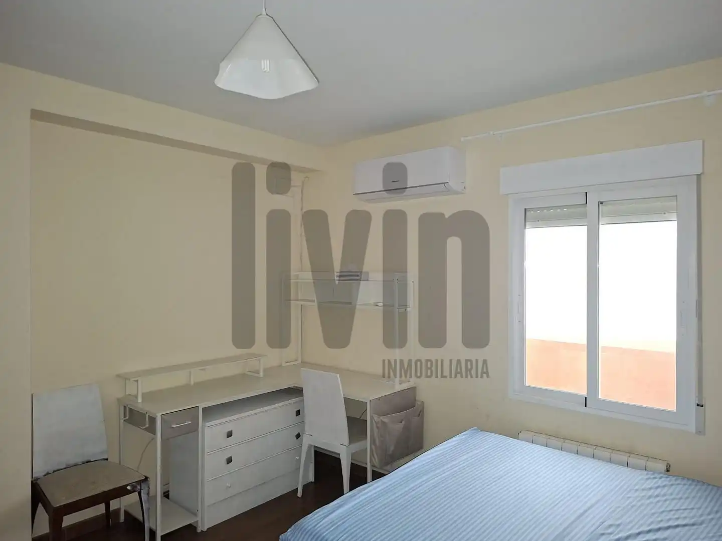 Bedroom of Flat for rent in Jaén  with Air Conditioner, Heating and Furnished