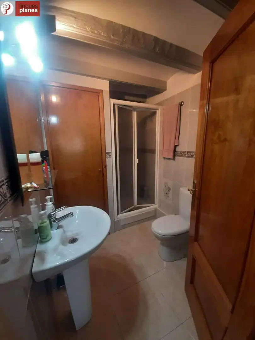 Bany de Casa adosada en venda en Organyà amb Calefacció i Balcó