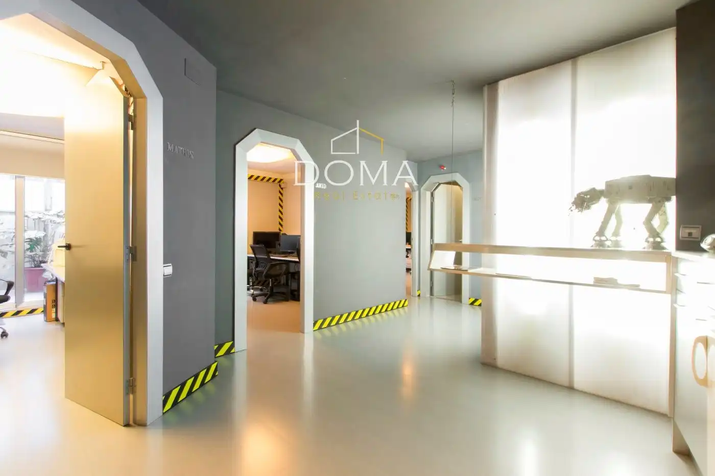 Commercial properties for sale in Barcelona  with Air Conditioner, Terrace and Furnished