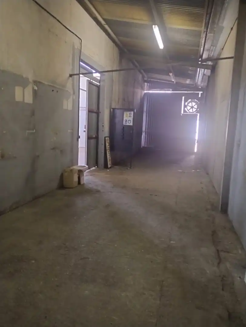 Industrial building to rent in Camino la Concepción 12, imagen 5