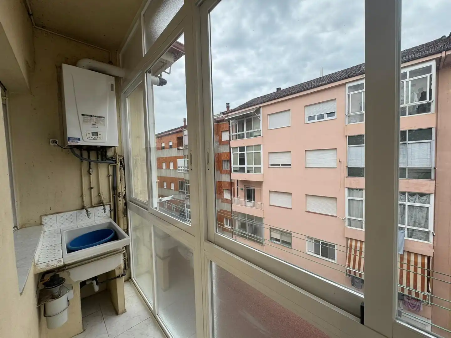 Flat for sale in Calle RIO BUBAL, Ventiun