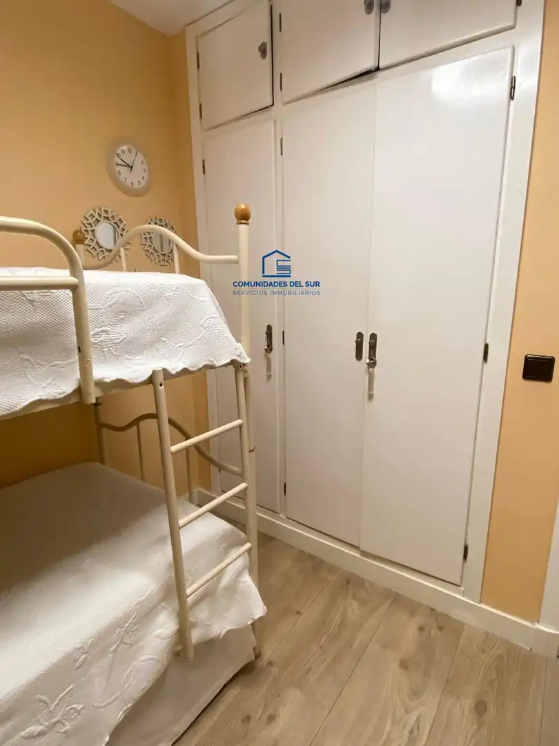 Dormitori de Apartament de lloguer en Cádiz amb Terrassa i Moblat