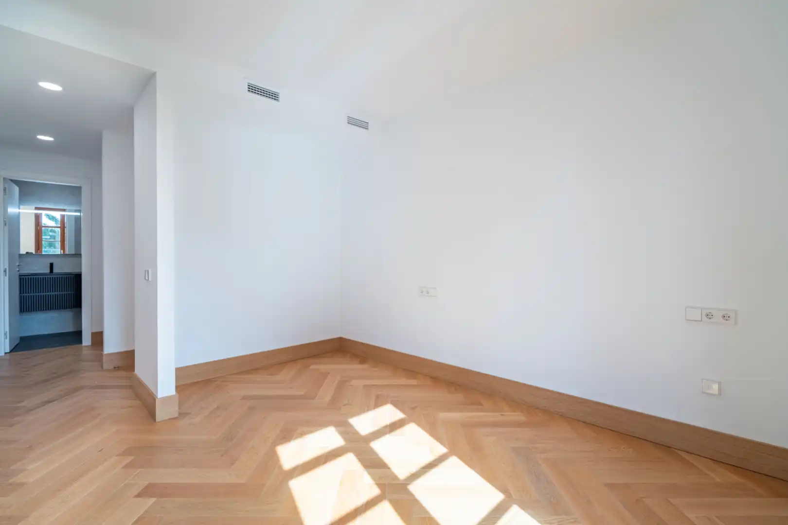 Dormitori de Apartament en venda en Málaga amb Piscina i Piscina comunitària