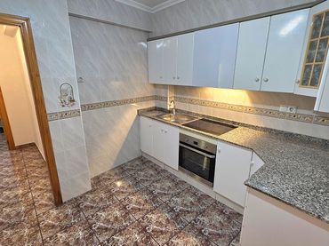 Wohnung mit Balkon zum Verkauf in Elche ciudad