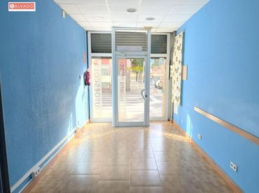 Local comercial en alquiler en Centre