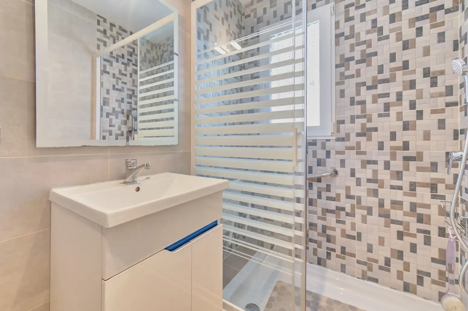 Baño de Casa adosada en venta en Arguedas con Calefacción, Jardín privado y Terraza