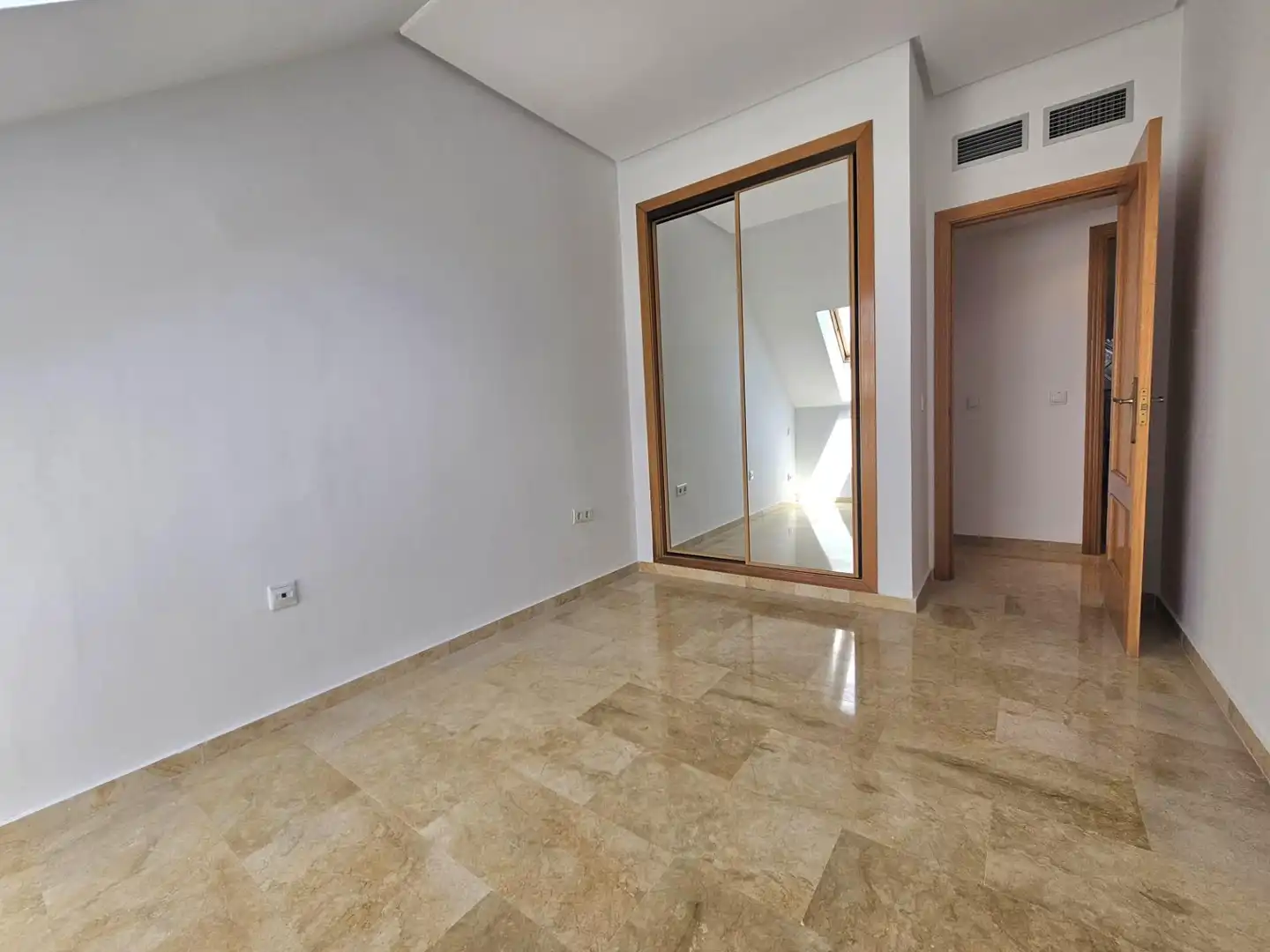 Dormitori de Àtic en venda en Benalmádena amb Aire condicionat, Jardí privat i Terrassa
