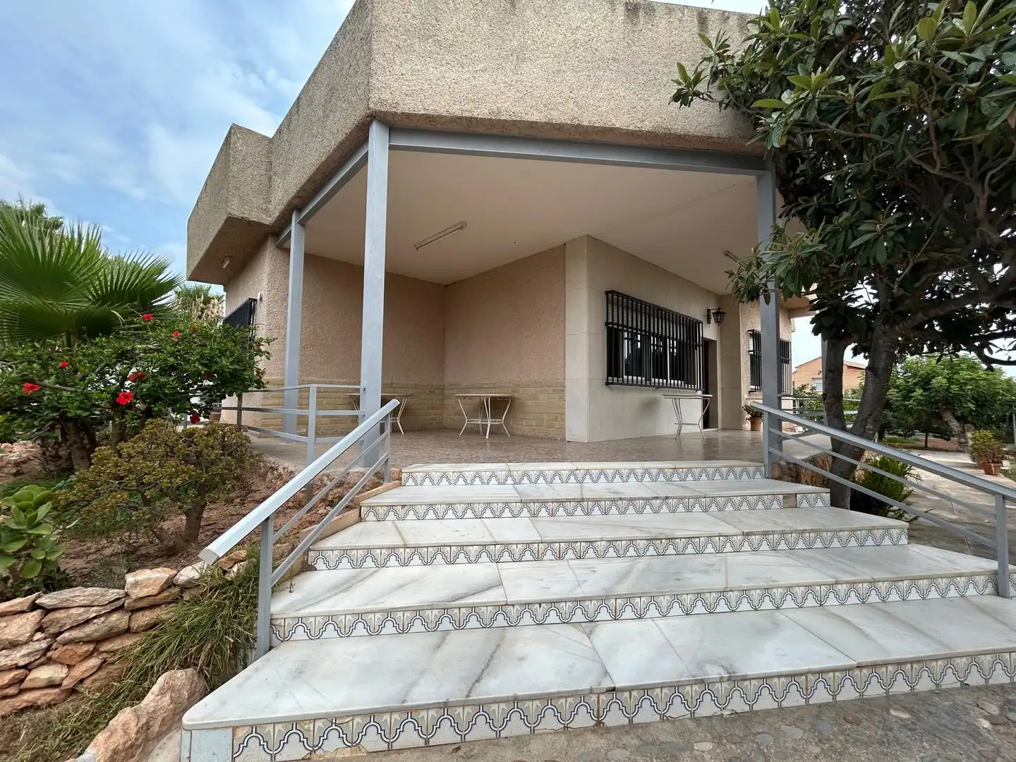 Vista exterior de Casa o xalet en venda en Bétera amb Jardí privat, Terrassa i Piscina