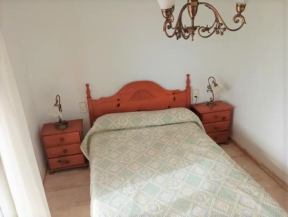 Habitación de Casa o chalet de alquiler en Santa Pola con Calefacción, Terraza y Amueblado