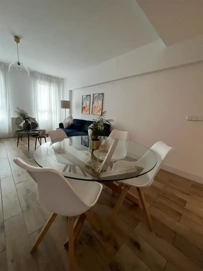 Comedor de Piso de alquiler en Avenida Europa